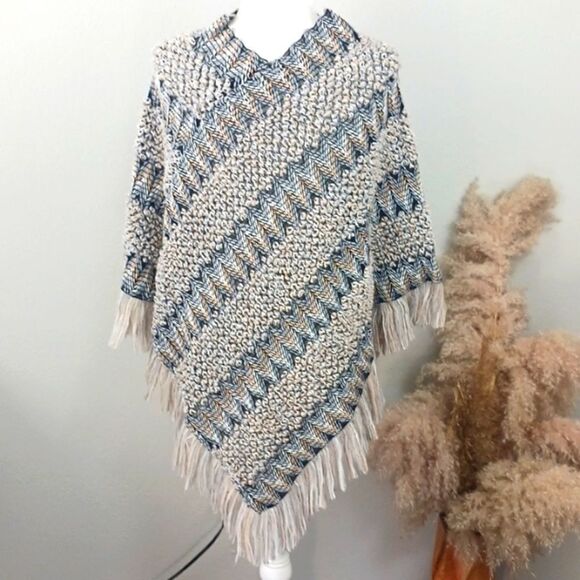 Women's boho gypsy fringe knit neutral textured poncho 70's fairycore one size - Picture 7 of 9